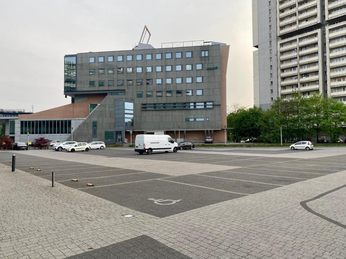 Aparthotel Superjednostka 카토비체 외부 사진